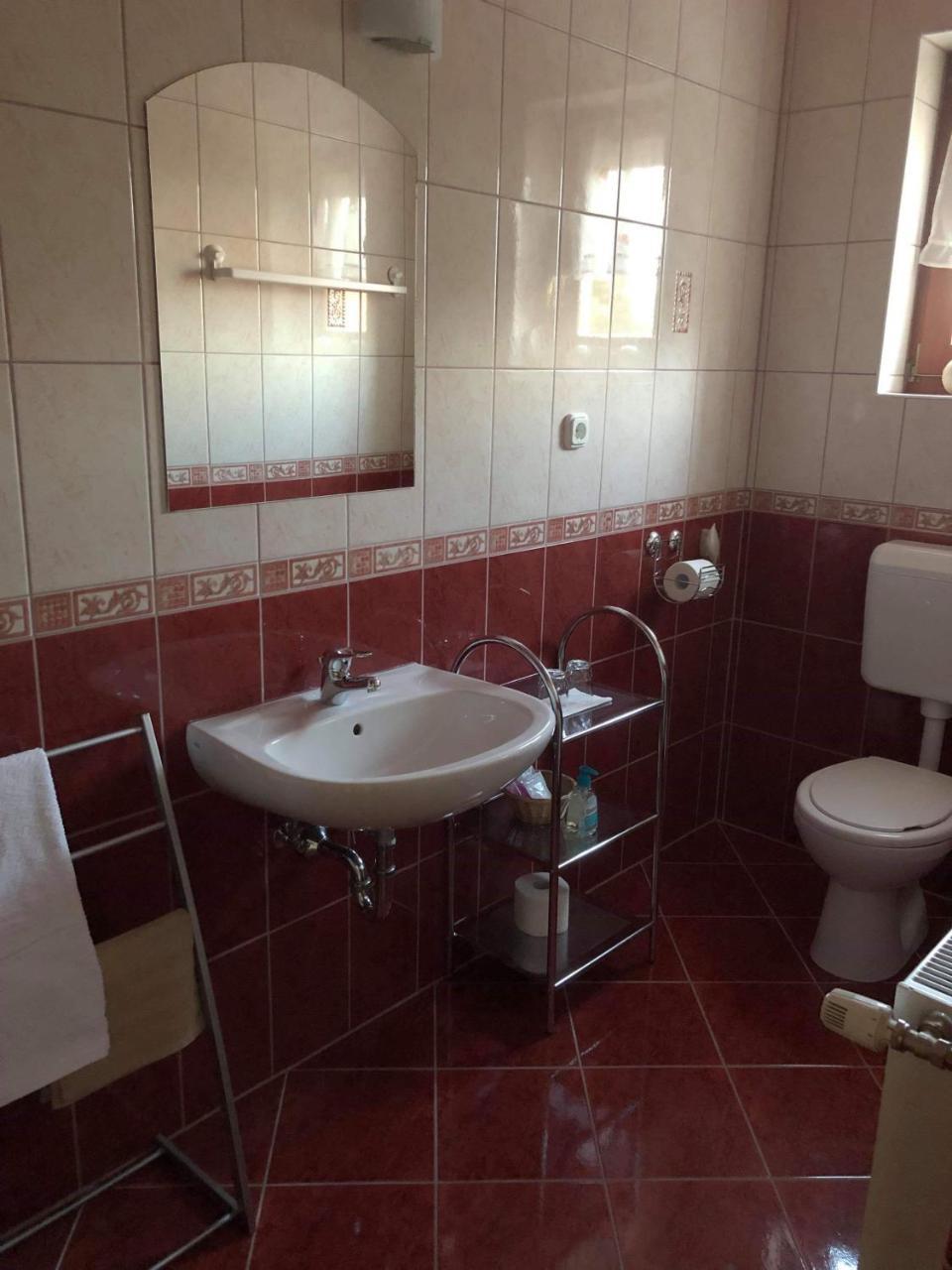 Kristaly Apartmanhaz Sárvár المظهر الخارجي الصورة